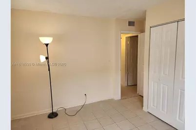 241 SE 9th #110, Pompano Beach, FL 33060 - Photo 12