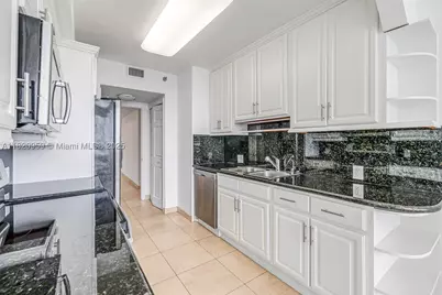 20281 E Country Club #1412, Aventura, FL 33180 - Photo 14