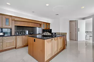 20155 NE 38th, Aventura, FL 33180 - Photo 16