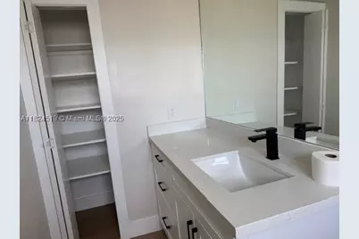 215 SE 3rd #307B, Hallandale Beach, FL 33009 - Photo 22