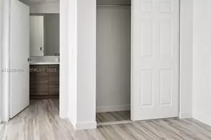 1560 Meridian, Miami Beach, FL 33139 - Photo 4