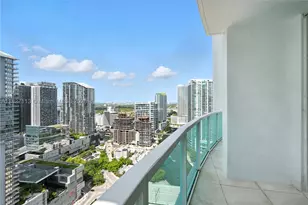 31 SE 5th, Miami, FL 33131 - Photo 22