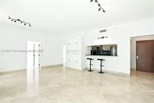 31 SE 5th, Miami, FL 33131 - Photo 6
