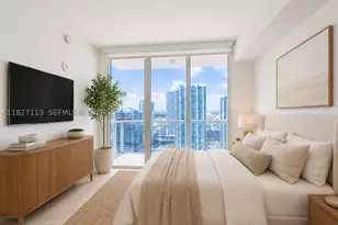 31 SE 5th, Miami, FL 33131 - Photo 14