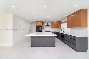 7101 E Troon, Miami Lakes, FL 33014 - Photo 10