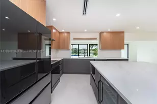 7101 E Troon, Miami Lakes, FL 33014 - Photo 12