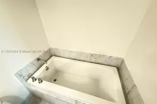 244 Biscayne, Miami, FL 33132 - Photo 6