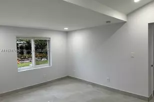 42 SE 10th, Dania Beach, FL 33004 - Photo 18