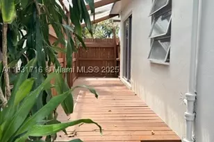 42 SE 10th, Dania Beach, FL 33004 - Photo 4