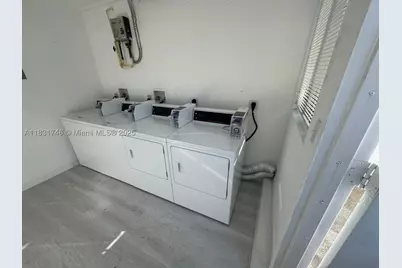 1236 SW 4th, Miami, FL 33135 - Photo 28