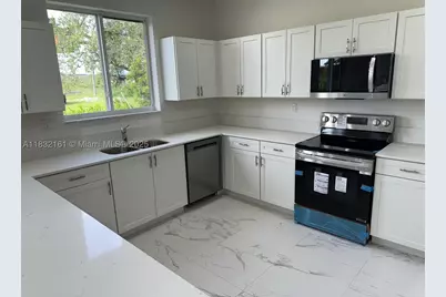 1828 NE 1st, Homestead, FL 33033 - Photo 6