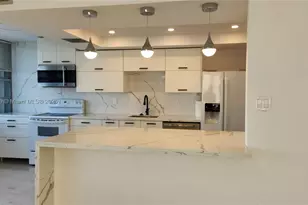 18051 Biscayne, Aventura, FL 33160 - Photo 4