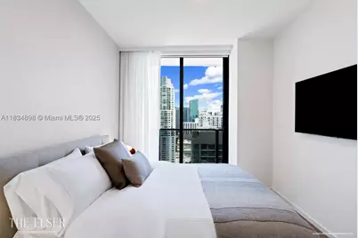 398 NE 5th #4018, Miami, FL 33132 - Photo 8