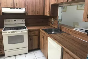 1101 Colony Point, Pembroke Pines, FL 33026 - Photo 14