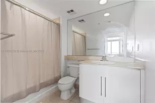 335 S Biscayne, Miami, FL 33131 - Photo 34