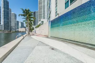335 S Biscayne, Miami, FL 33131 - Photo 38