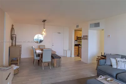 10275 Collins #634, Bal Harbour, FL 33154 - Photo 12