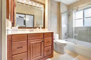 9715 NW 23rd, Pembroke Pines, FL 33024 - Photo 16