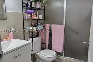 5755 W 20, Hialeah, FL 33012 - Photo 14