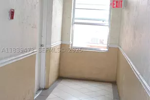 5755 W 20, Hialeah, FL 33012 - Photo 16