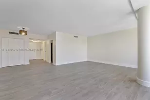 900 Bay, Miami Beach, FL 33141 - Photo 8