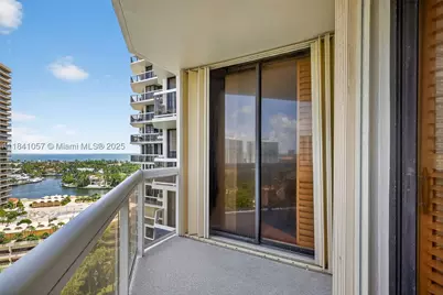 20185 E Country Club #1405/1406, Aventura, FL 33180 - Photo 4