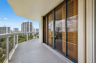 20185 E Country Club, Aventura, FL 33180 - Photo 18