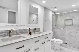 19200 NE 25th, Miami, FL 33180 - Photo 42