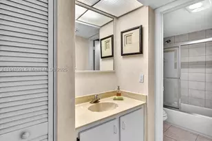 19200 NE 25th, Miami, FL 33180 - Photo 28