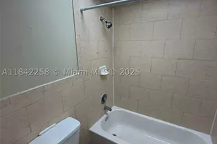 6930 Miami Gardens, Hialeah, FL 33015 - Photo 10