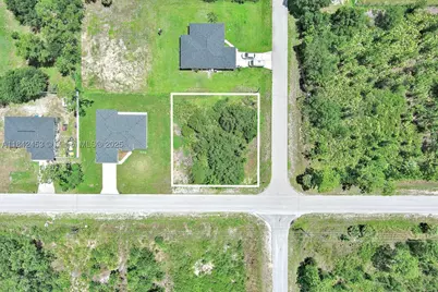 2500 E 10th, Lehigh Acres, FL 33936 - Photo 2