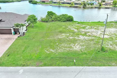 401 NW 24th, Cape Coral, FL 33993 - Photo 8