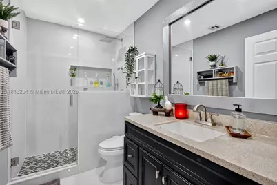 7291 NW 173rd #100, Hialeah, FL 33015 - Photo 8