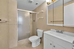 7441 Wayne, Miami Beach, FL 33141 - Photo 12