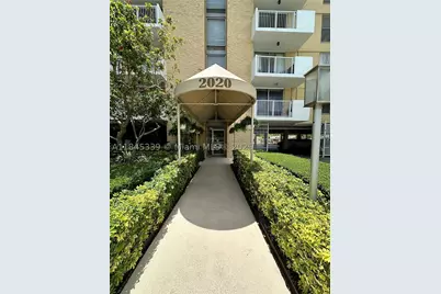 2020 NE 135th #807, North Miami, FL 33181 - Photo 4