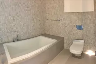 88 SW 7th, Miami, FL 33130 - Photo 4