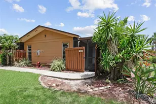 6322 Royal Woods, Fort Myers, FL 33908 - Photo 2