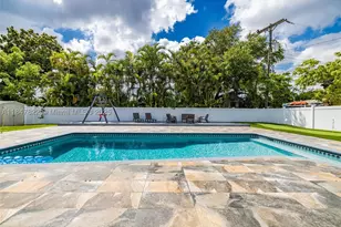 19810 NE 22nd, Miami, FL 33180 - Photo 30