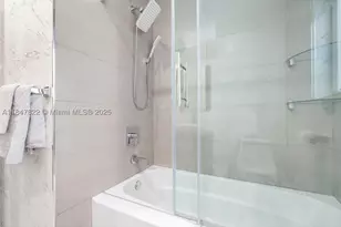 19810 NE 22nd, Miami, FL 33180 - Photo 18