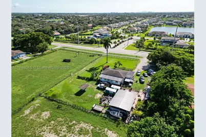 1921 SW 112th, Davie, FL 33325 - Photo 20
