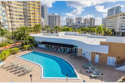 100 Golden Isles #706, Hallandale Beach, FL 33009 - Photo 32