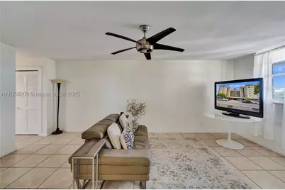 1811 Jefferson #606, Hollywood, FL 33020 - Photo 4