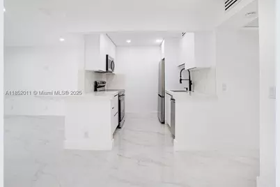 13250 SW 7th #204L, Pembroke Pines, FL 33027 - Photo 14