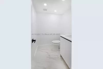 13250 SW 7th #204L, Pembroke Pines, FL 33027 - Photo 18