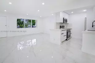 13250 SW 7th, Pembroke Pines, FL 33027 - Photo 12