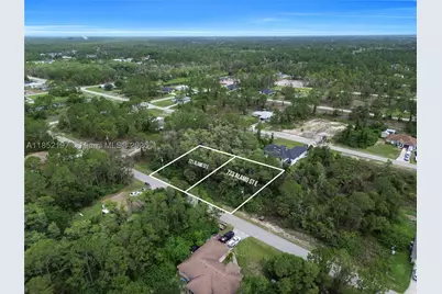 723 Alamo St E, Lehigh Acres, FL 33974 - Photo 10