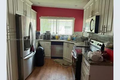 985 NE 146th, North Miami, FL 33161 - Photo 4