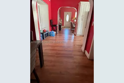 985 NE 146th, North Miami, FL 33161 - Photo 12