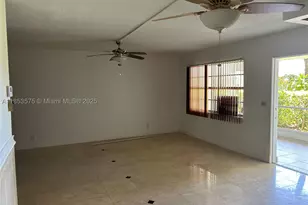 501 Blue Heron, Hallandale Beach, FL 33009 - Photo 10