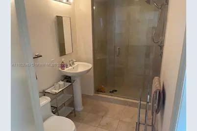 6365 Collins #3404, Miami Beach, FL 33141 - Photo 10